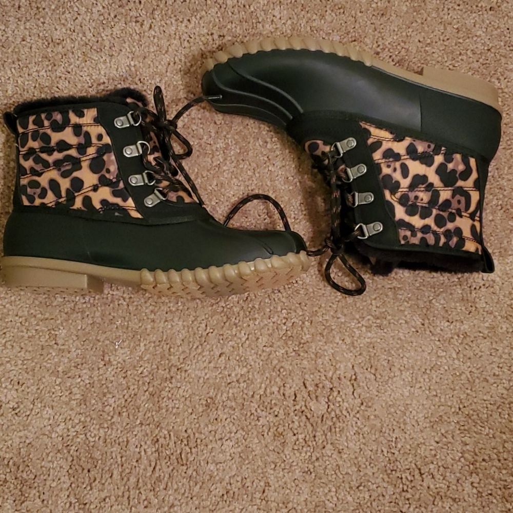 Bare Traps Duck Boots